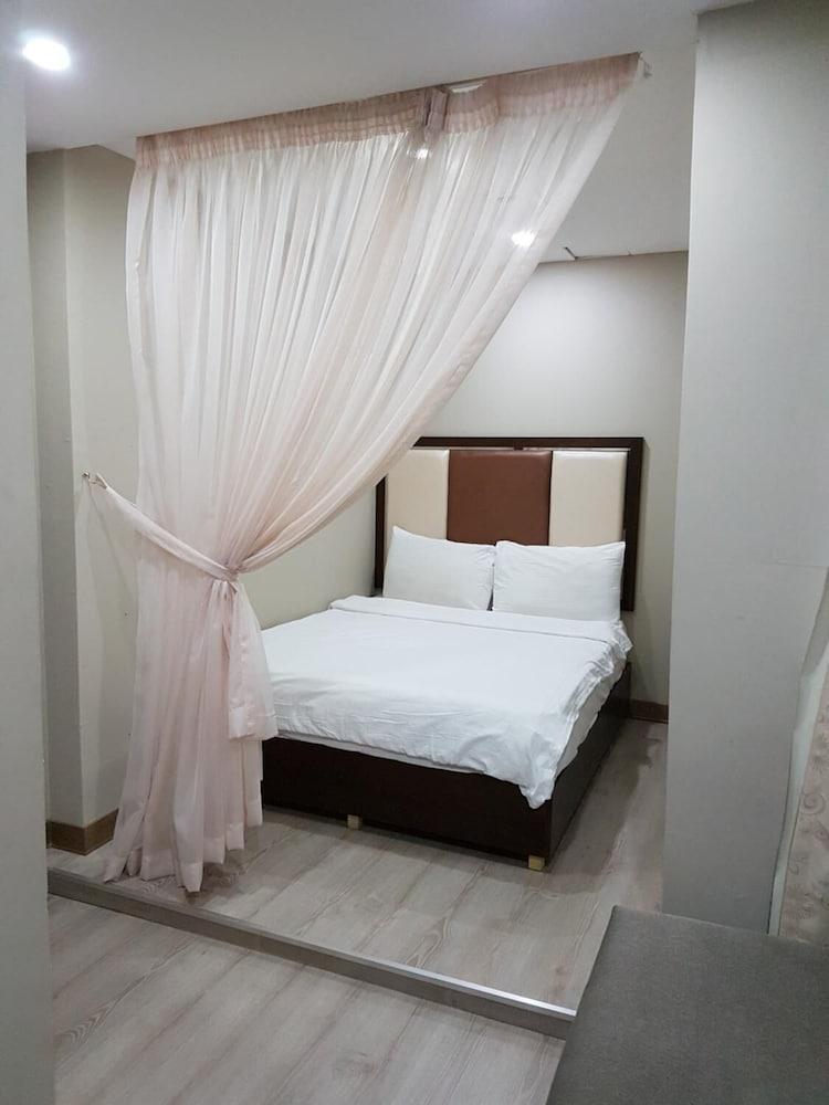 Magic Suite Al Mangaf Kuwait City Bagian luar foto